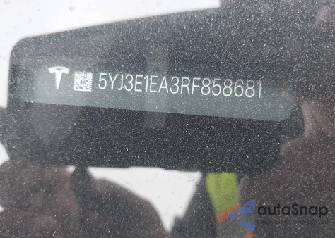 2024 Tesla Model 3 Long Range Dual Motor All-Wheel Drive/Rear-Wheel Drive z USA, uszkodzony, nr VIN 5YJ3E1EA3RF858681